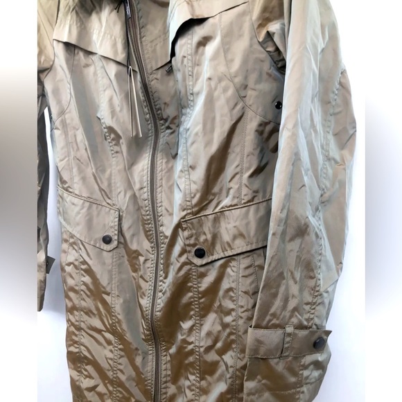NWT Beautiful Cole Hahn trench rain wind coat. Copper - gold color true to size. - Picture 7 of 7